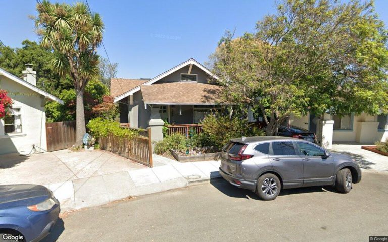 Single family residence sells in Oakland for $1.8 million