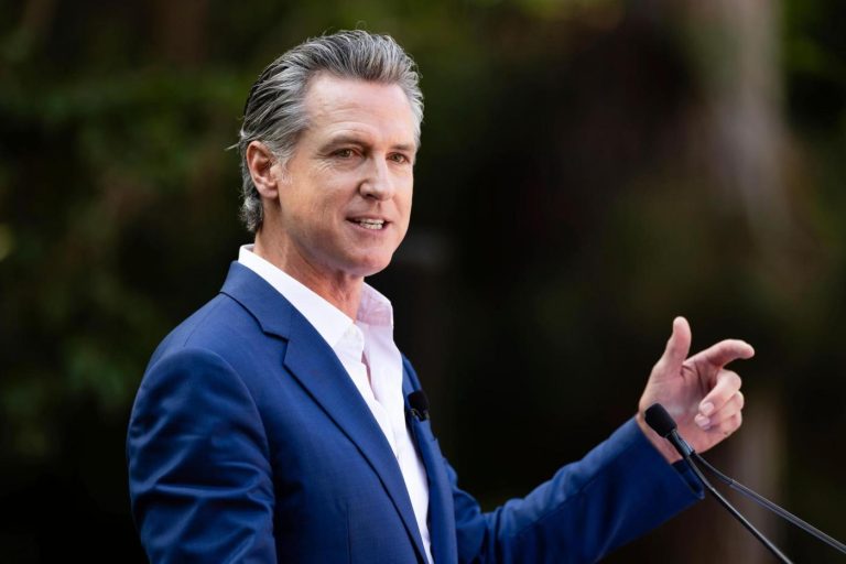 Gov. Gavin Newsom signs law to protect children from social media addiction