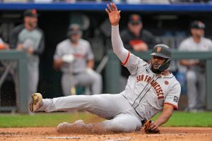 SF Giants shut out Royals for second day in a row to complete only 3rd sweep of season