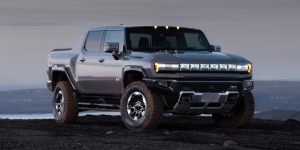 2025 Hummer EV: pricey pickup for non-pickup truck buyers