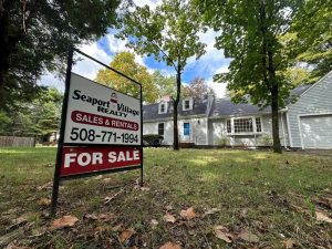 Rental home investors poised to benefit as mortgage rates, high home prices sideline buyers in 2025