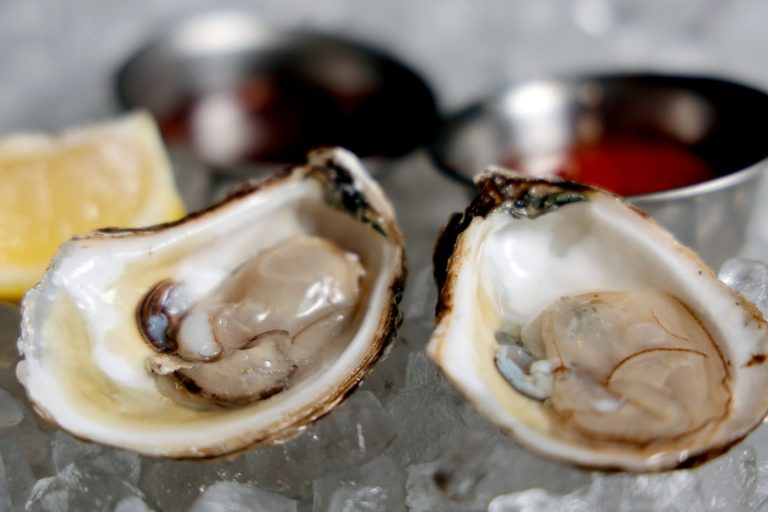 Norovirus is rampant. Blame oysters, cruise ships and holiday travel