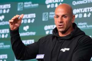 49ers interview Robert Saleh and Lions assistant for defensive coordinator opening