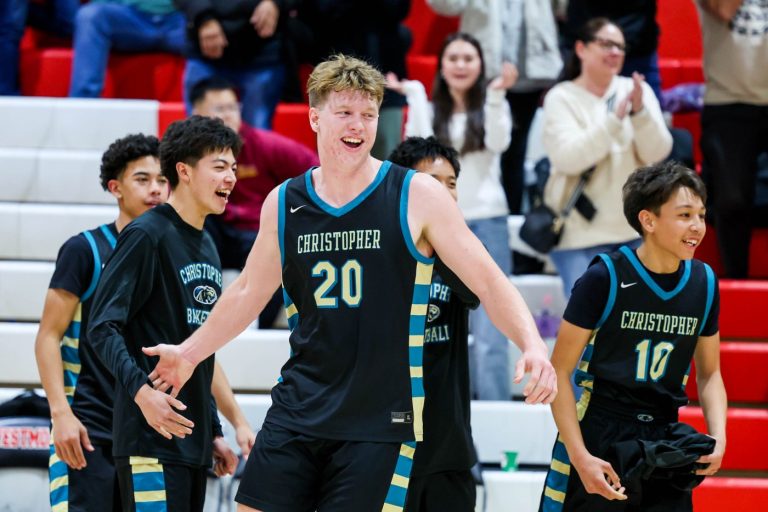 Thriller: Christopher outlasts Westmont in OT as Jaxen Robinson’s late shot rolls in