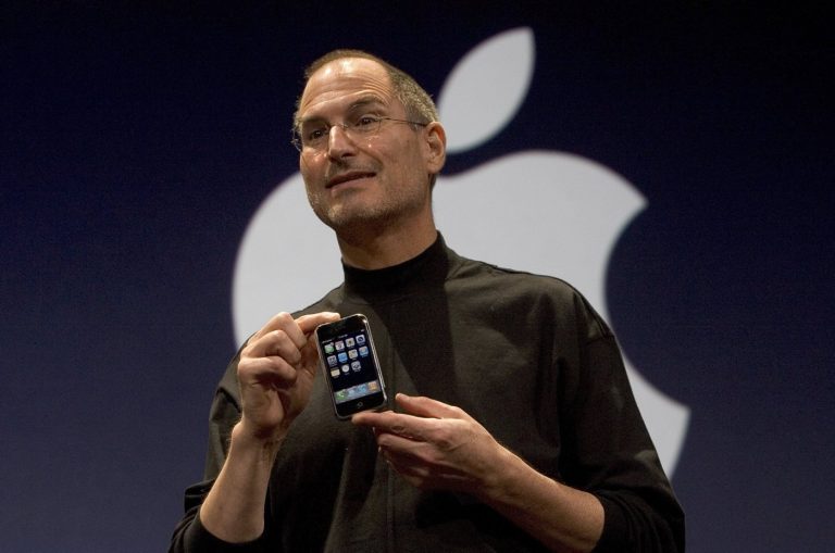 Today in History: January 9, the iPhone makes its debut