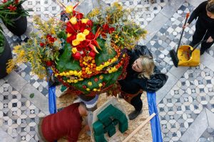 Valley Fair shopping center celebrates Lunar New Year with floral art show