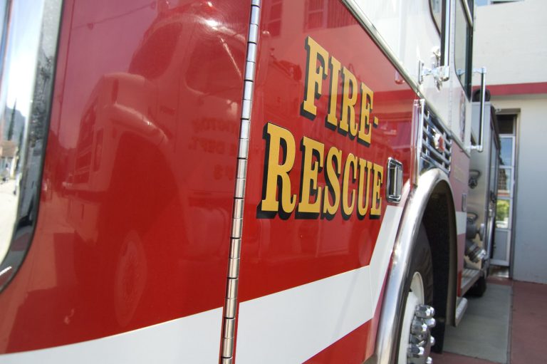 San Jose firefighters knock down two-alarm barn fire