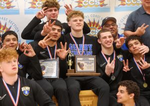 Daniel Cormier, Gilroy wrestling continue reign atop CCS championships with 22nd consecutive title