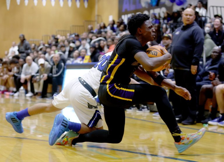 League champs! Oakland Tech boys capture outright OAL title with a dominant victory over Oakland