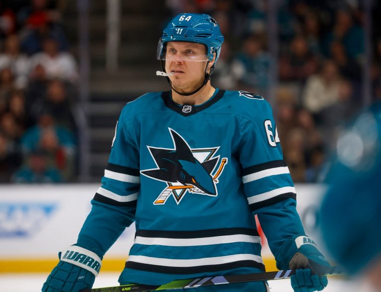 Sharks trade two pending unrestricted free agents to Dallas Stars