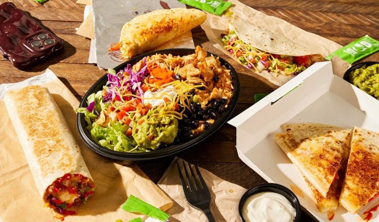 Taco Bell relaunches its Cantina Chicken menu with a new hot sauce