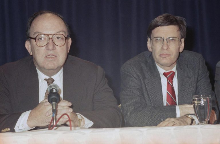 Fay Vincent, MLB commissioner who oversaw three tumultuous years, dies at 86