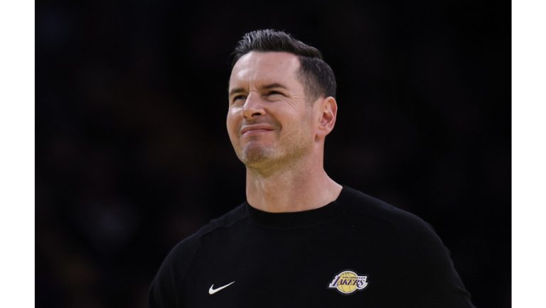 Lakers coach JJ Redick explains viral clip of him and Luka Doncic