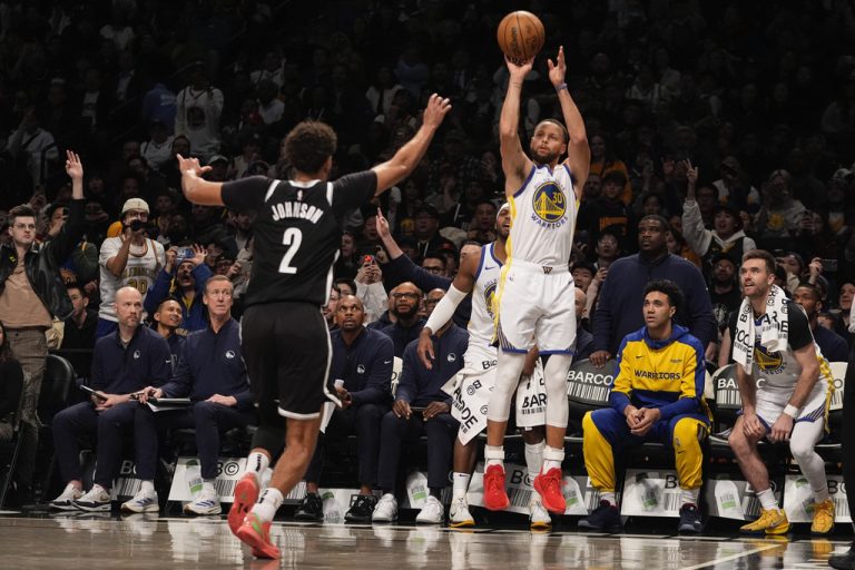 Steph Curry on verge of eclipsing 4,000 3-pointer mark ahead of Warriors-Blazers