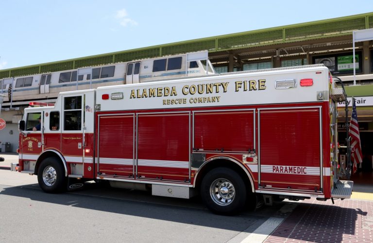 One dead after massive house fire in San Leandro