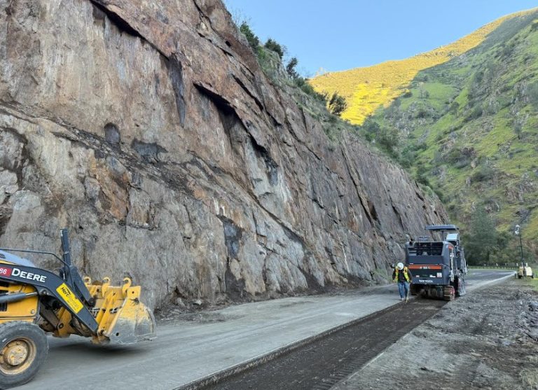 Crews clear major rockslide early, reopening key route into Yosemite