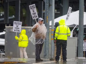 VTA union strike to continue, officials tap Newsom for help