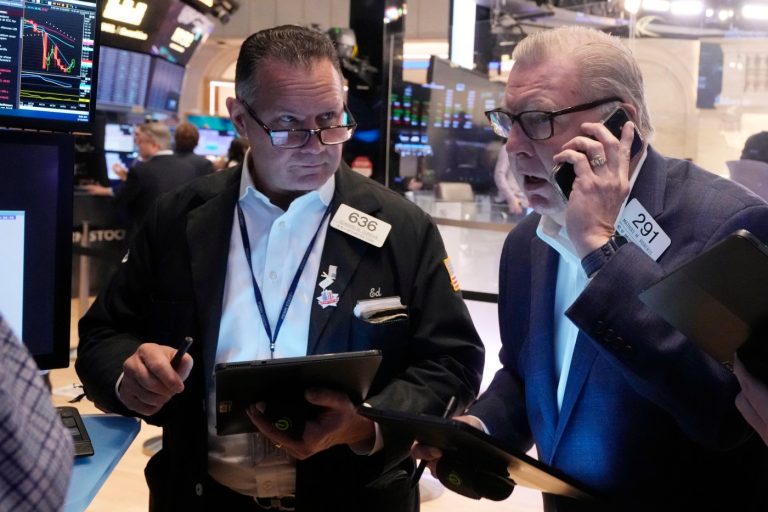 Wall Street tumbles 10% below its record for first ‘correction’ since 2023 on Trump’s trade war